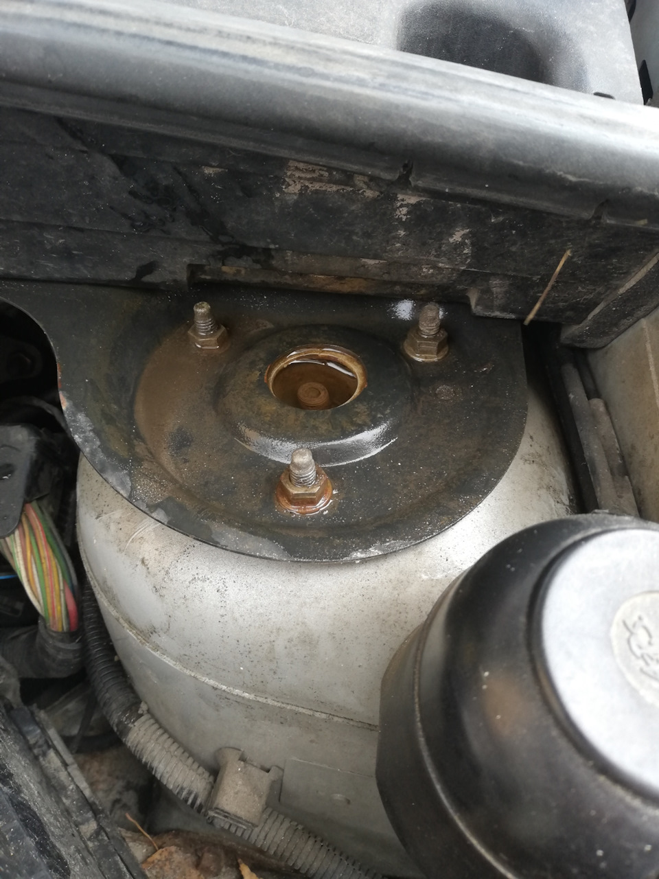 Вискозиметр ford cup китай. Стаканчик форда. Focus 2 левый стакан. Ford cup 4 вискозиметр. Стакана форд.