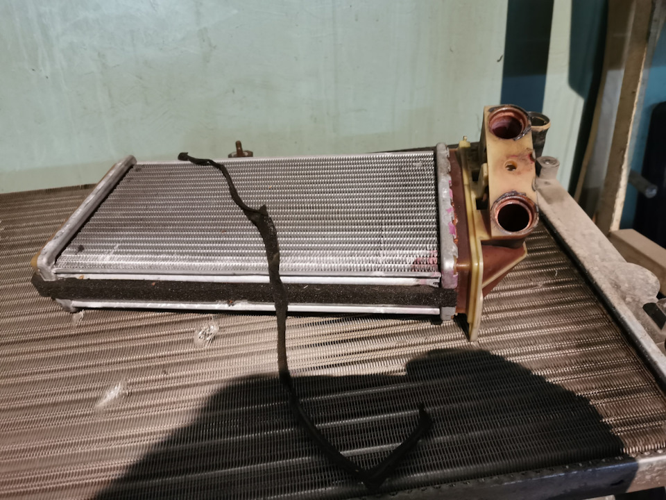 Машина не хочет с нами прощаться((( Не горит приборка, габариты и ПТФ ...