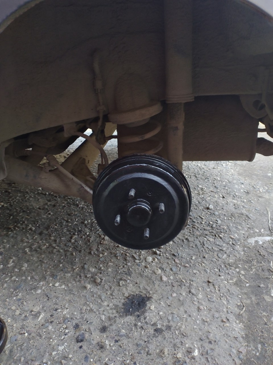 В несколько слоев. — Chevrolet Aveo 5-door (1G)