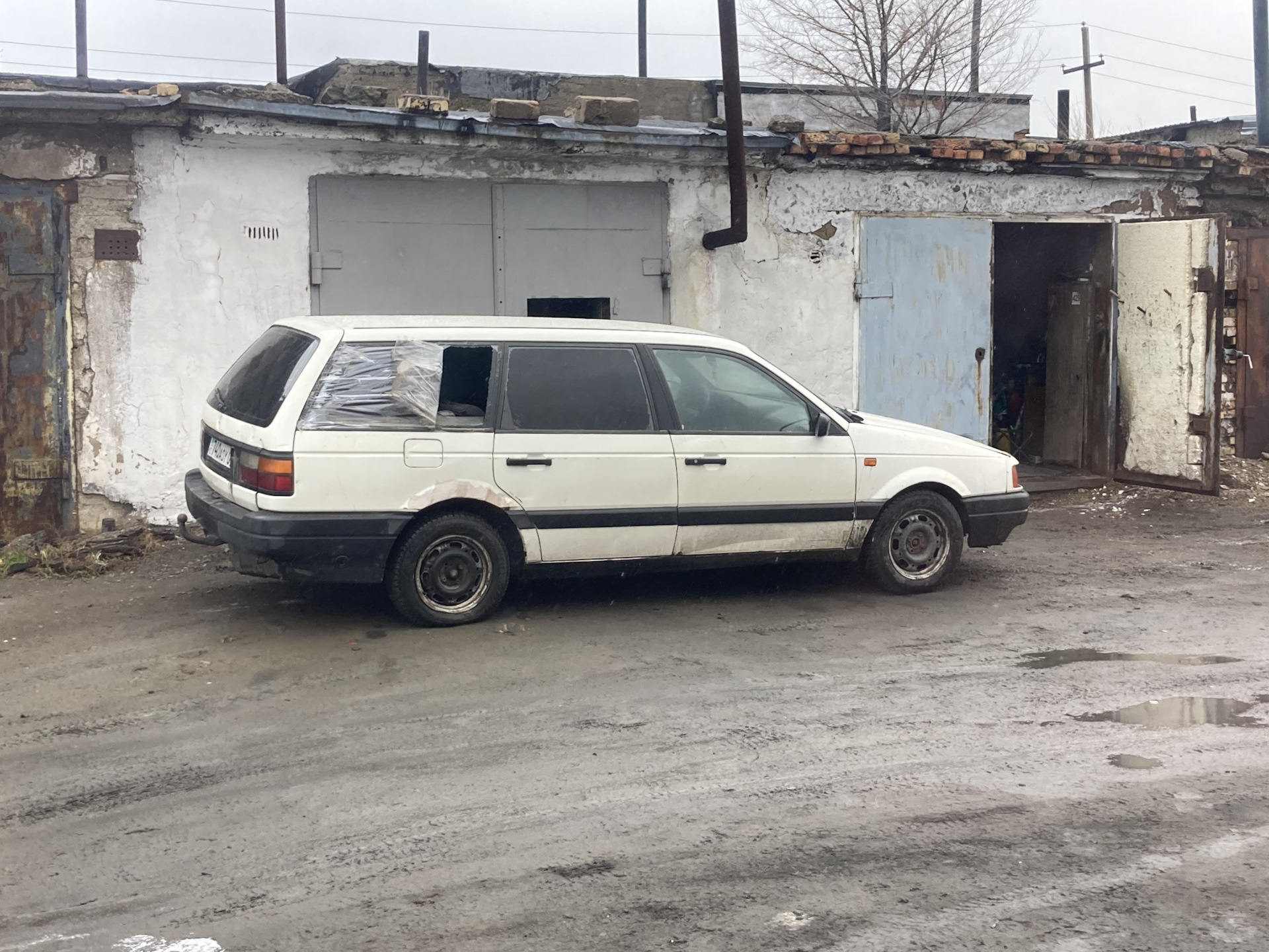 Коса подкапотная — Volkswagen Passat Variant (B3), 1,8 л, 1993 года ...
