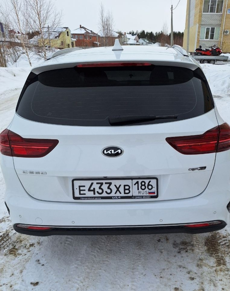 Наклейки на значок на KIA Ceed SW (2G), KIA Ceed SW (3G), KIA Rio 5 ...