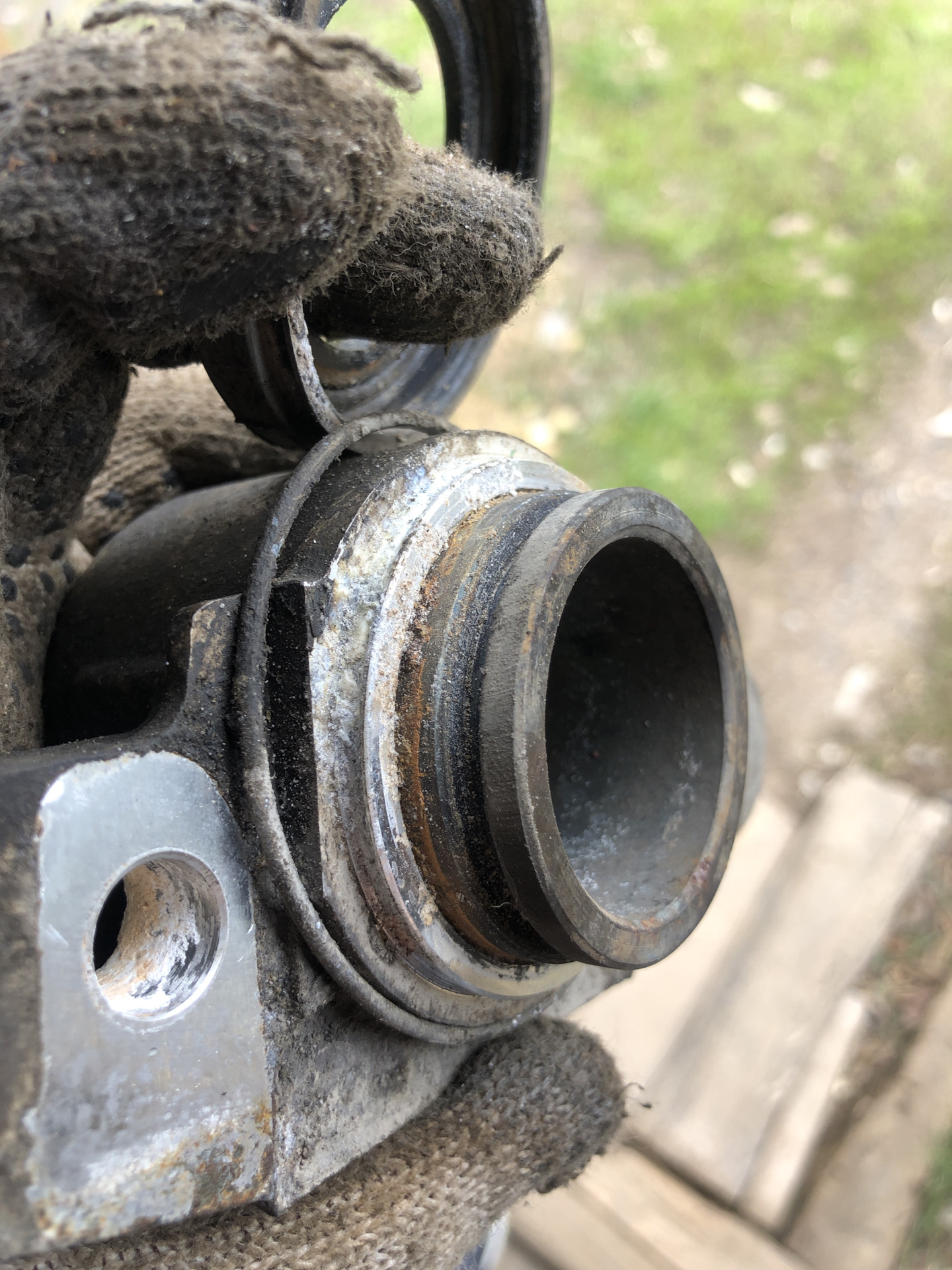 Замена переднего правого тормозного цилиндра — Lada Калина 2 универсал ...