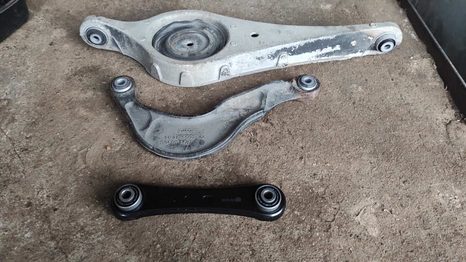 Левая сторона. — Volvo S80 (2G)