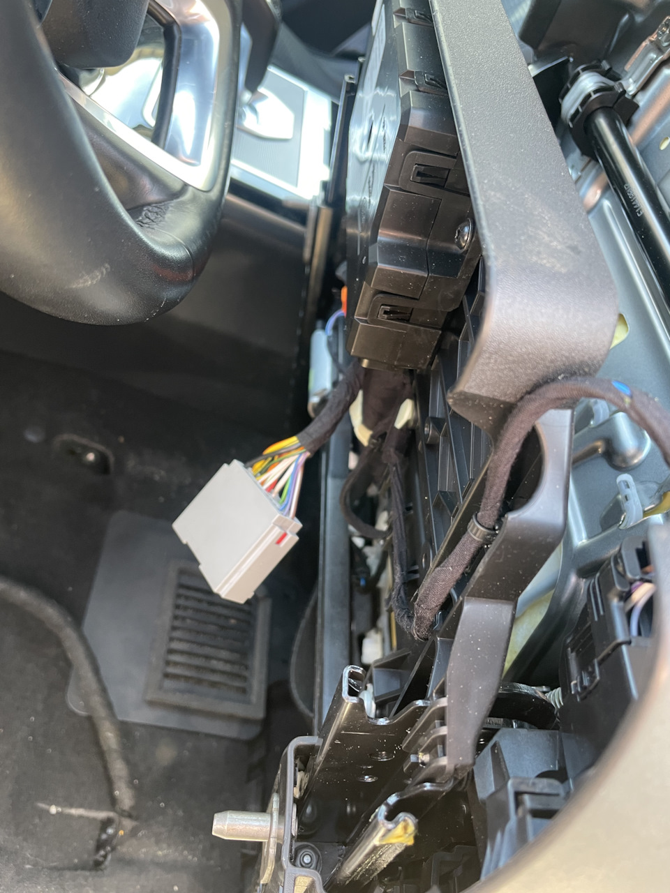 Подключение электросидений Рэндж ровер вок L551 — DRIVE2