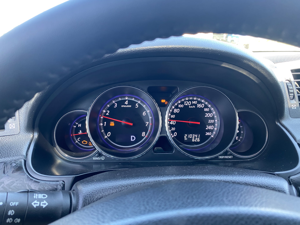 Фото в бортжурнале Infiniti M (2G)