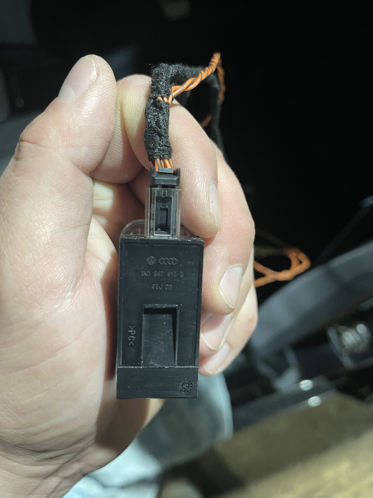 Подсветка пространства ног — Volkswagen Passat CC, 1,8 л., 2013 года ...