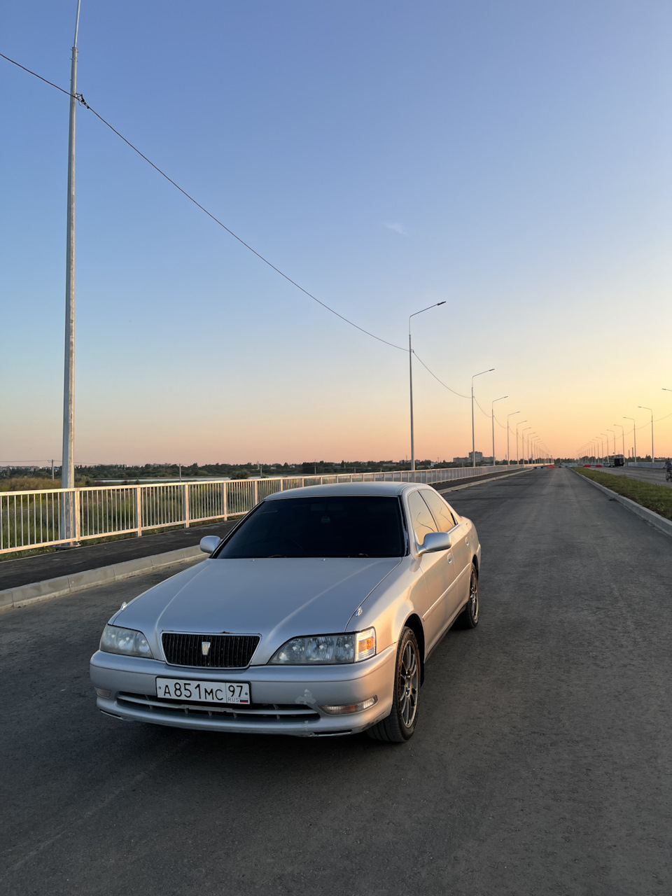 Затонировал лоб — Toyota Cresta (100), 2 л, 1997 года | стайлинг | DRIVE2