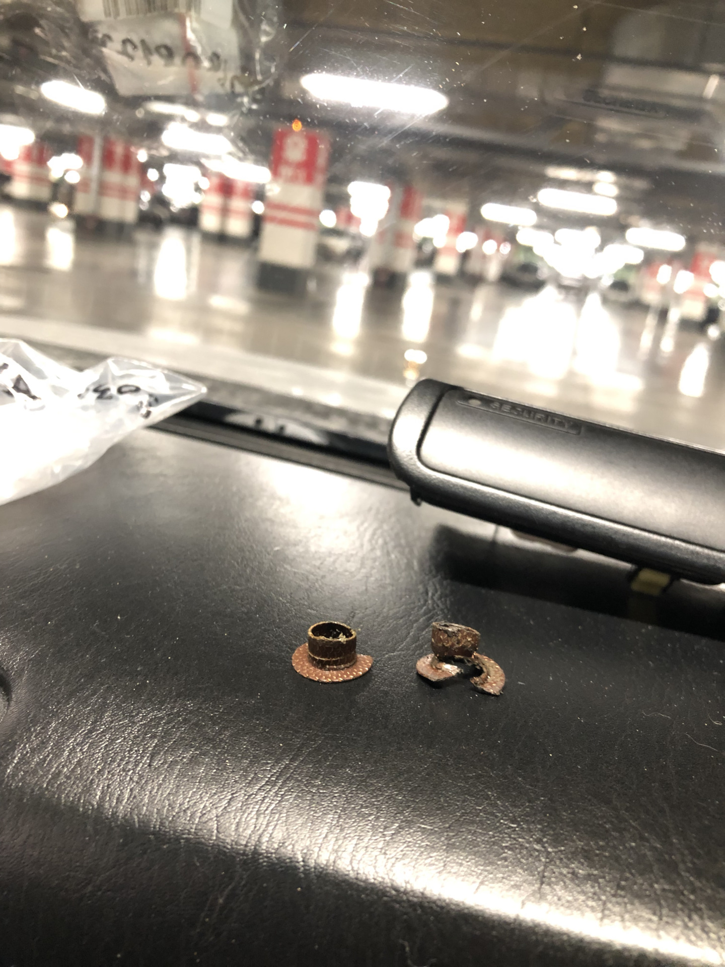 Люфт рулевой колонки — Toyota Crown (S170), 3 л, 2002 года | своими ...