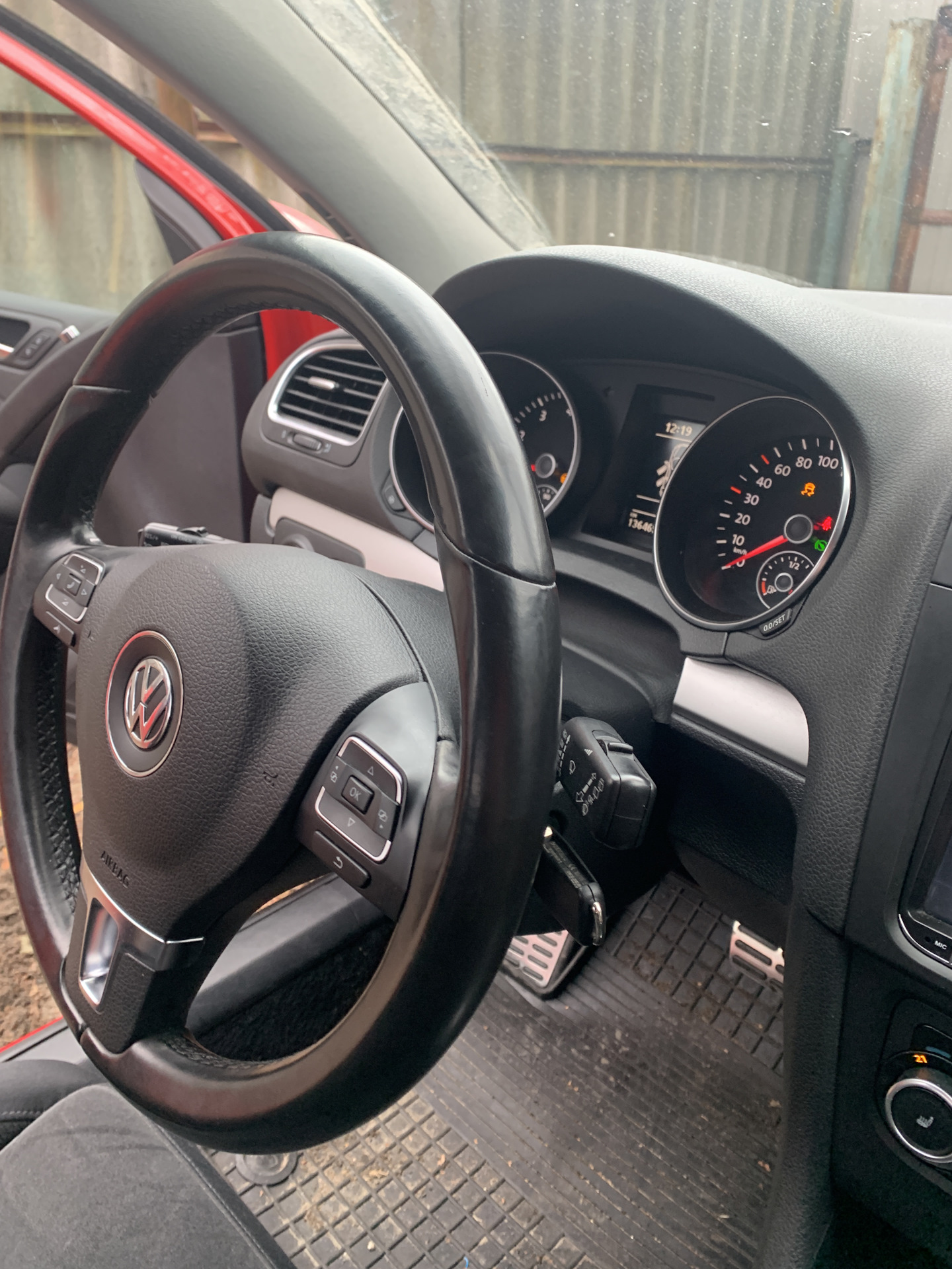 Замок зажигания ёк — Volkswagen Golf Mk6, 1,4 л, 2011 года | своими ...