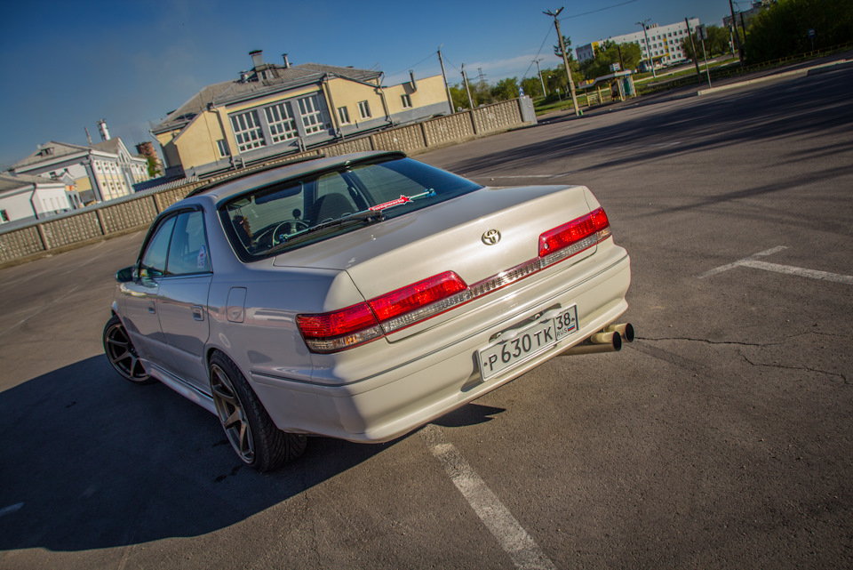 Спойлер на Toyota Mark II jzx81