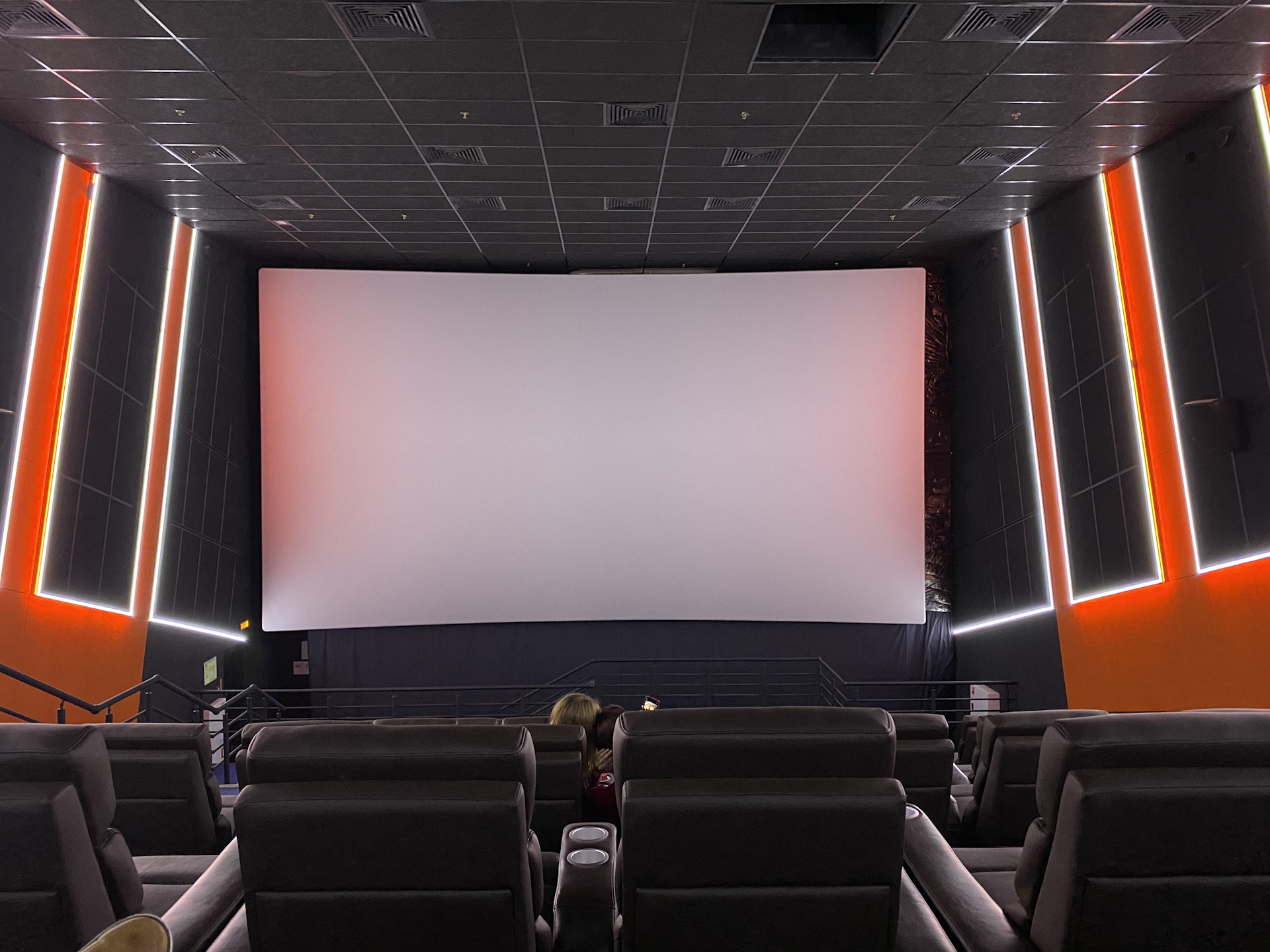 Советую посмотреть Классная Комедия «Отель Белград»( Зайдёт Любителям ...