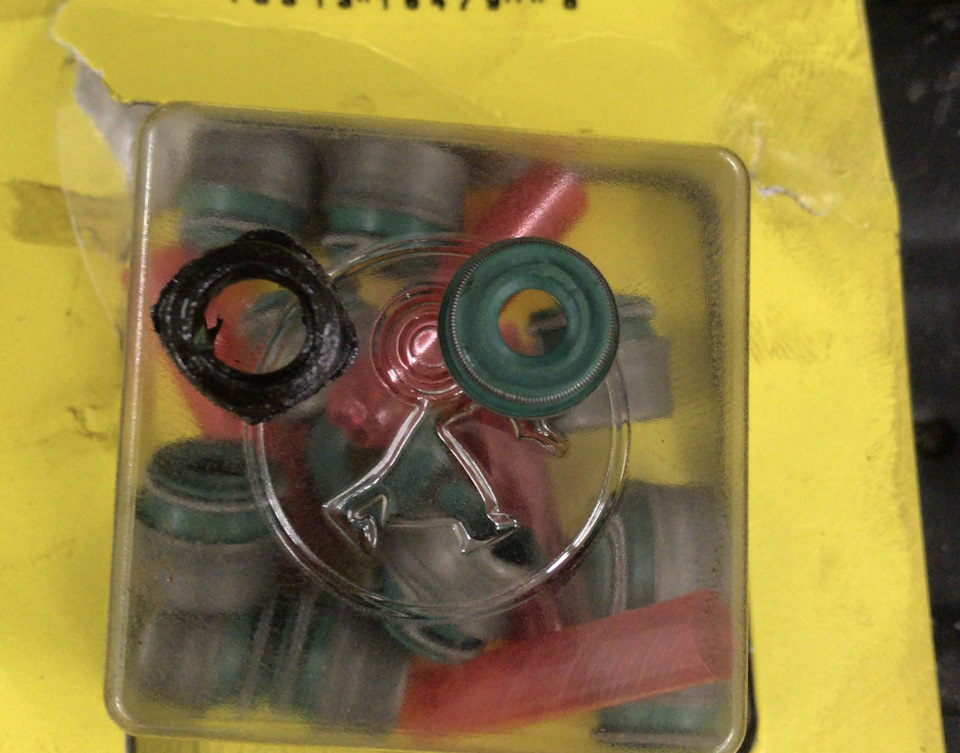 как у твоей бывшей :D — BMW 7 series (E38)