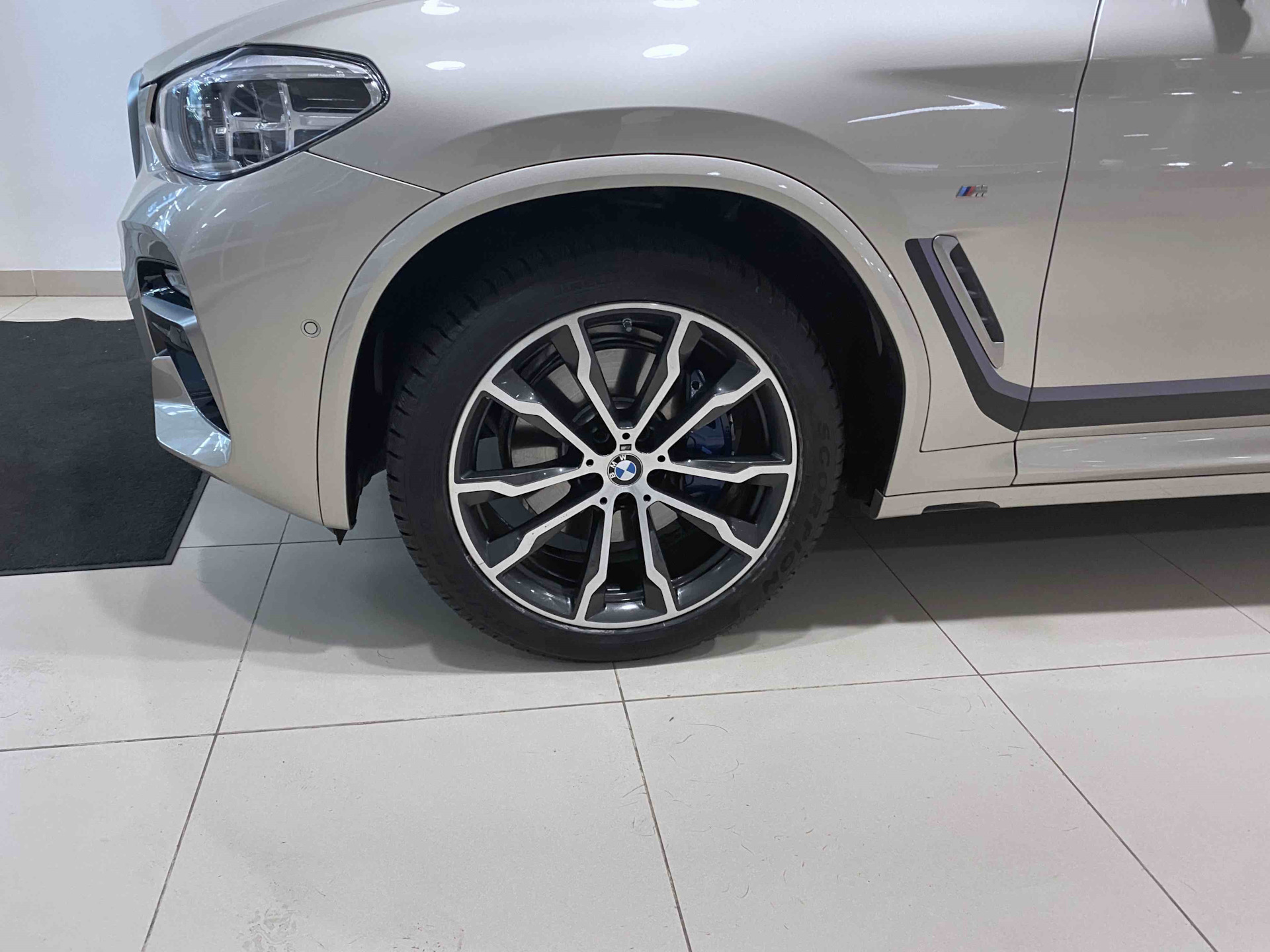 Шины бмв x4. Double spoke 699m. 699 Стиль BMW. Колеса BMW g01 699 стиль. ( M Style 699 BMW ).