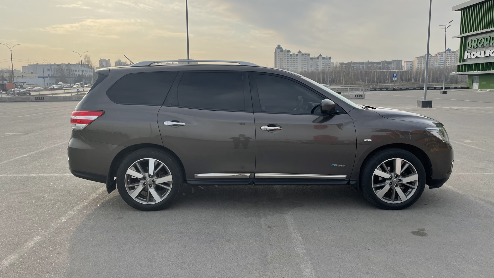 Nissan Pathfinder 2014