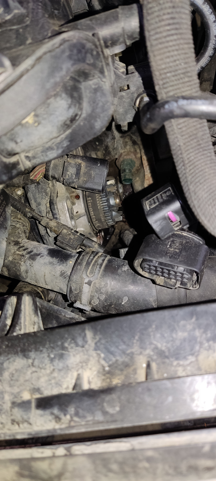 Течь помпы и большое ТО — Skoda Superb Mk3, 1,8 л, 2015 года | визит на ...