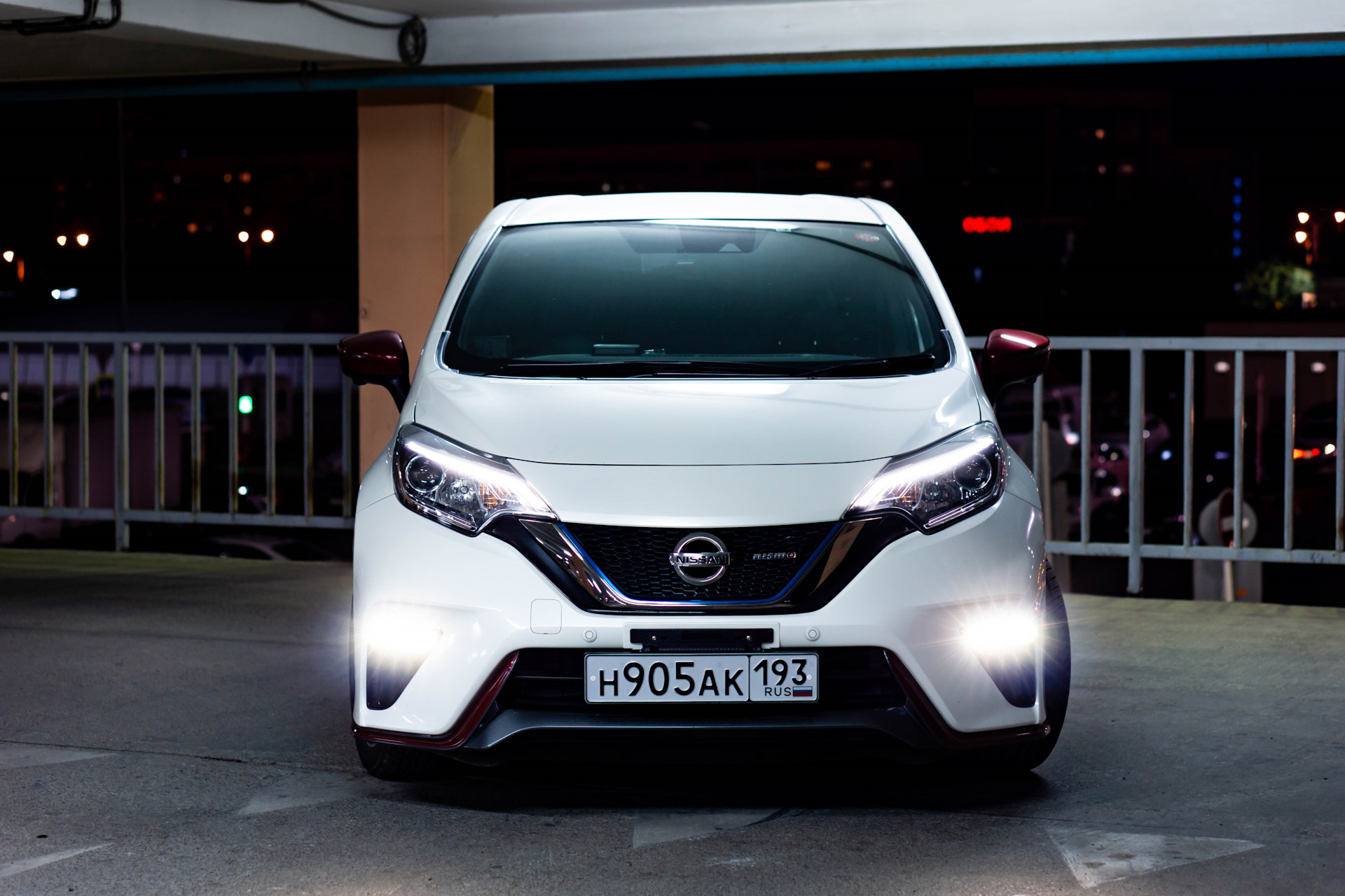 Nissan e power. Nissan Note e-Power Nismo. Nissan Note e-Power 2015. Nissan Note e-Power 2018. Nissan Note e Power e11.