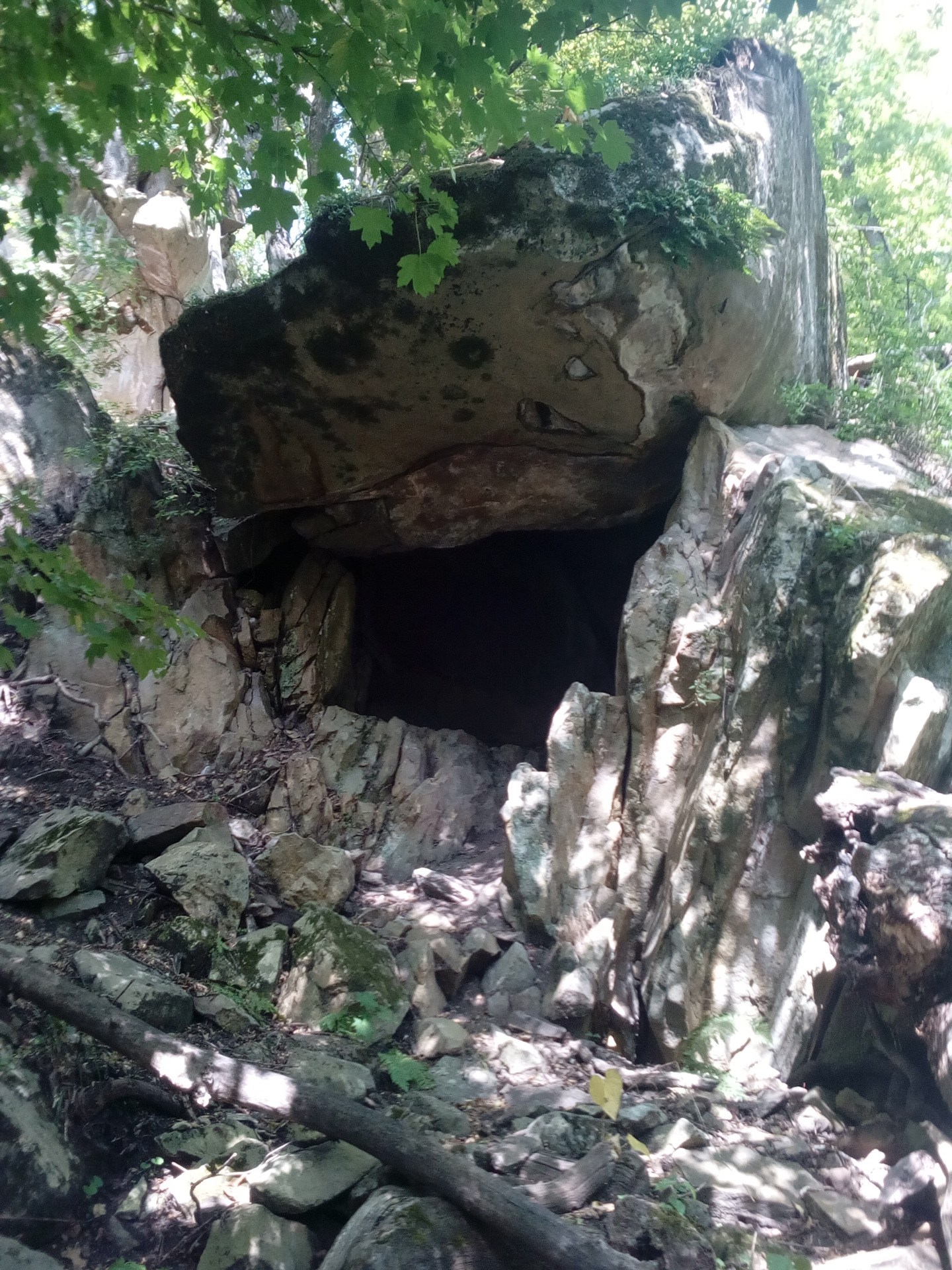 Псебай погода сегодня. Пещера Наутилус Псебай. Каменный лес Псебай. Псебай каменный город. Родник в Псебае.