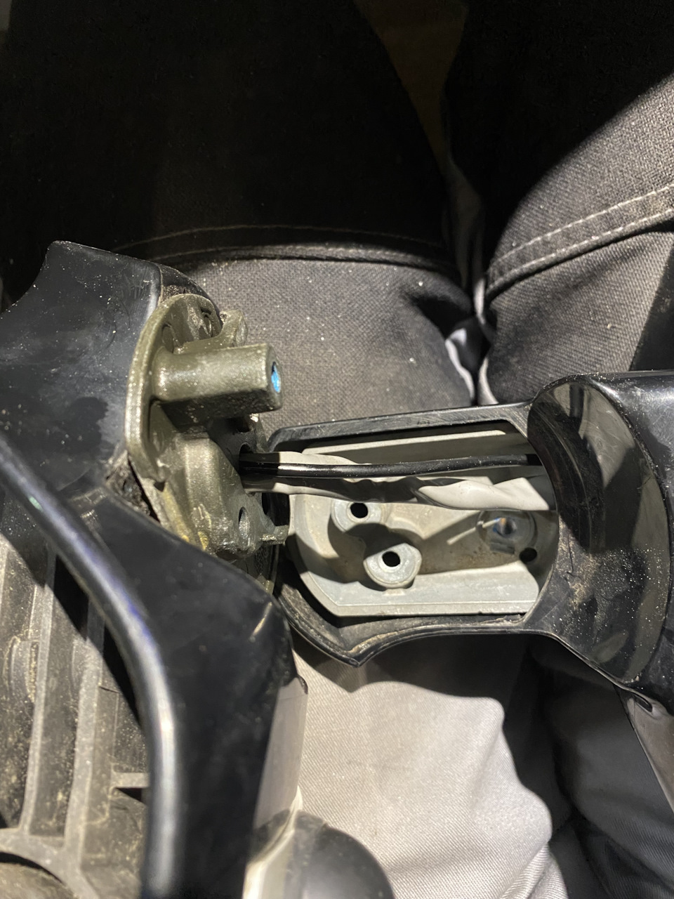 Очень тяжело впихнуть. — Mitsubishi Grandis