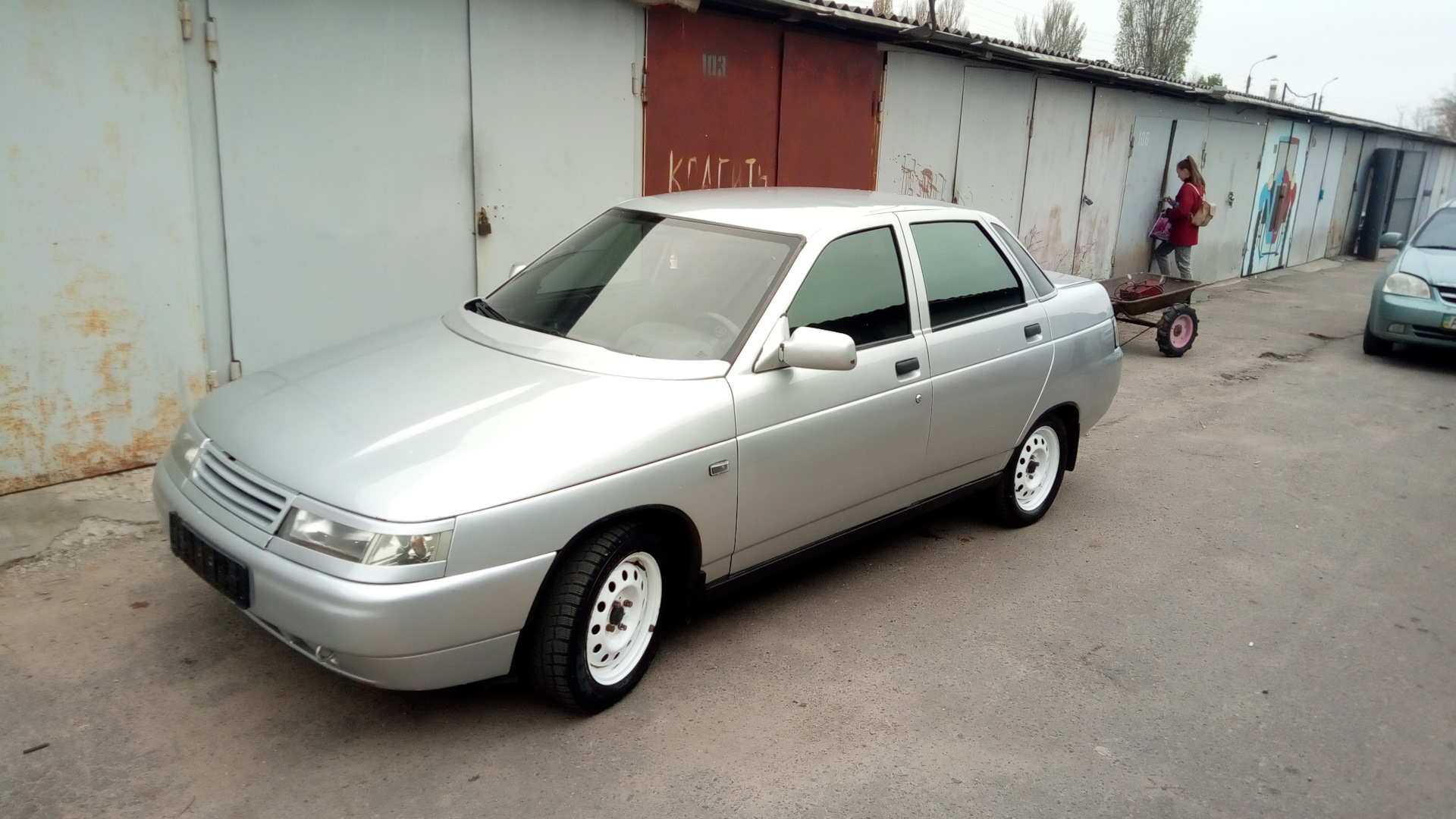 Lada 21101 1.6 бензиновый 2007 | Серебро на DRIVE2