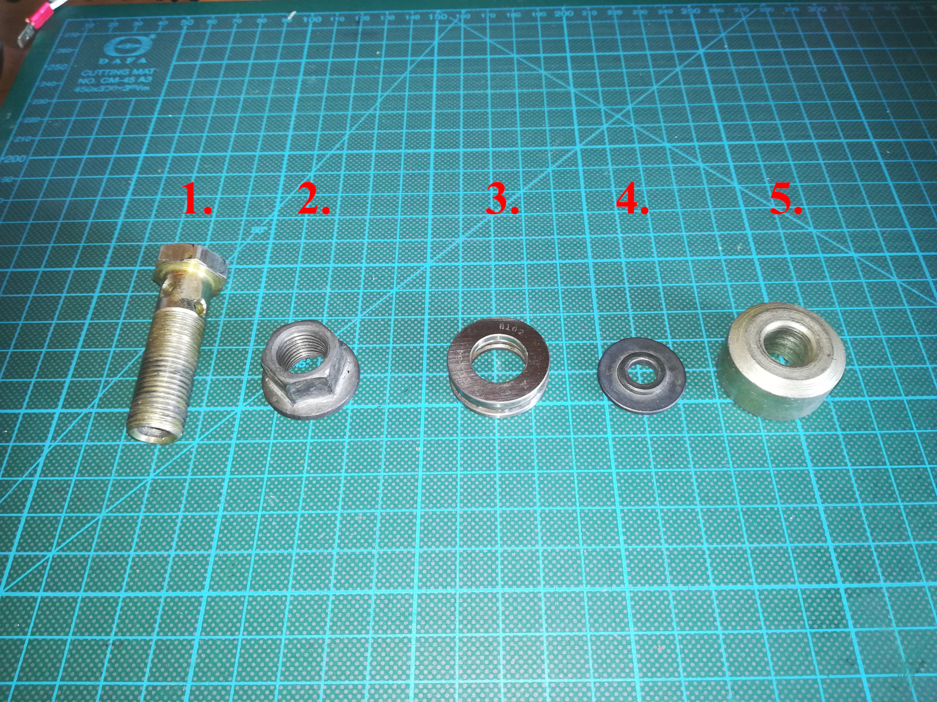 Восстановление крепления кронштейна блока предохранителей Fusion — Ford ...