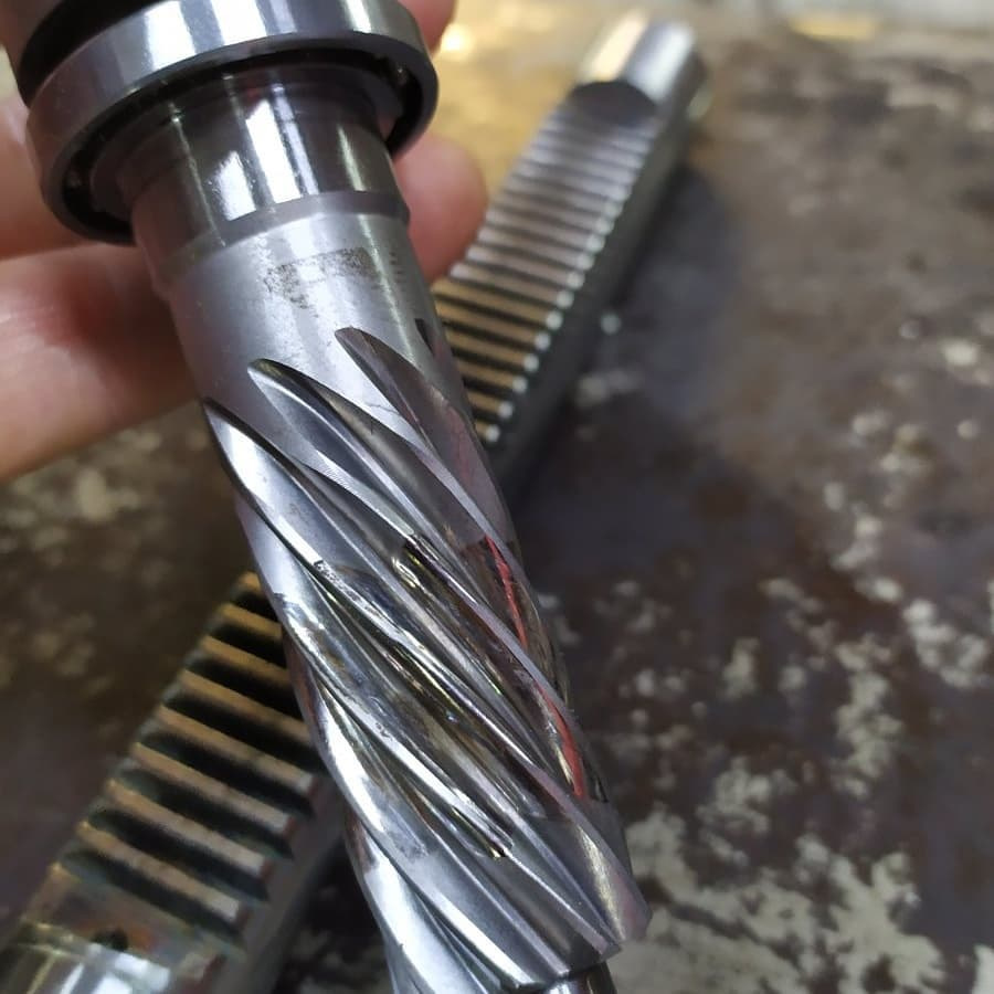 Течь рулевой рейки. — BMW 3 series Touring (E46), 3 л, 2005 года ...