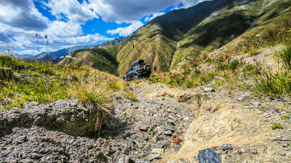 Размытые полки серпантина. — Mitsubishi Pajero Sport (2G)