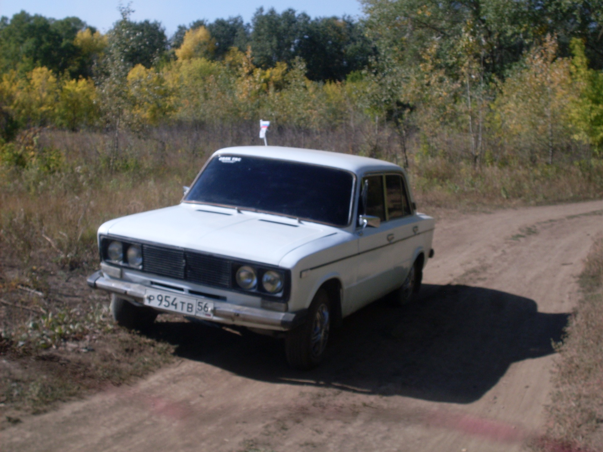 Машину 2106 Кабардино Балкария. Тонущая машина ВАЗ 2106. Грузовик из 2106.