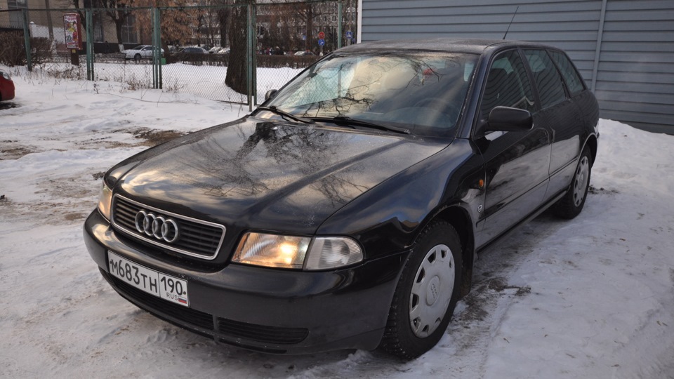 перегорел ближний свет audi a4