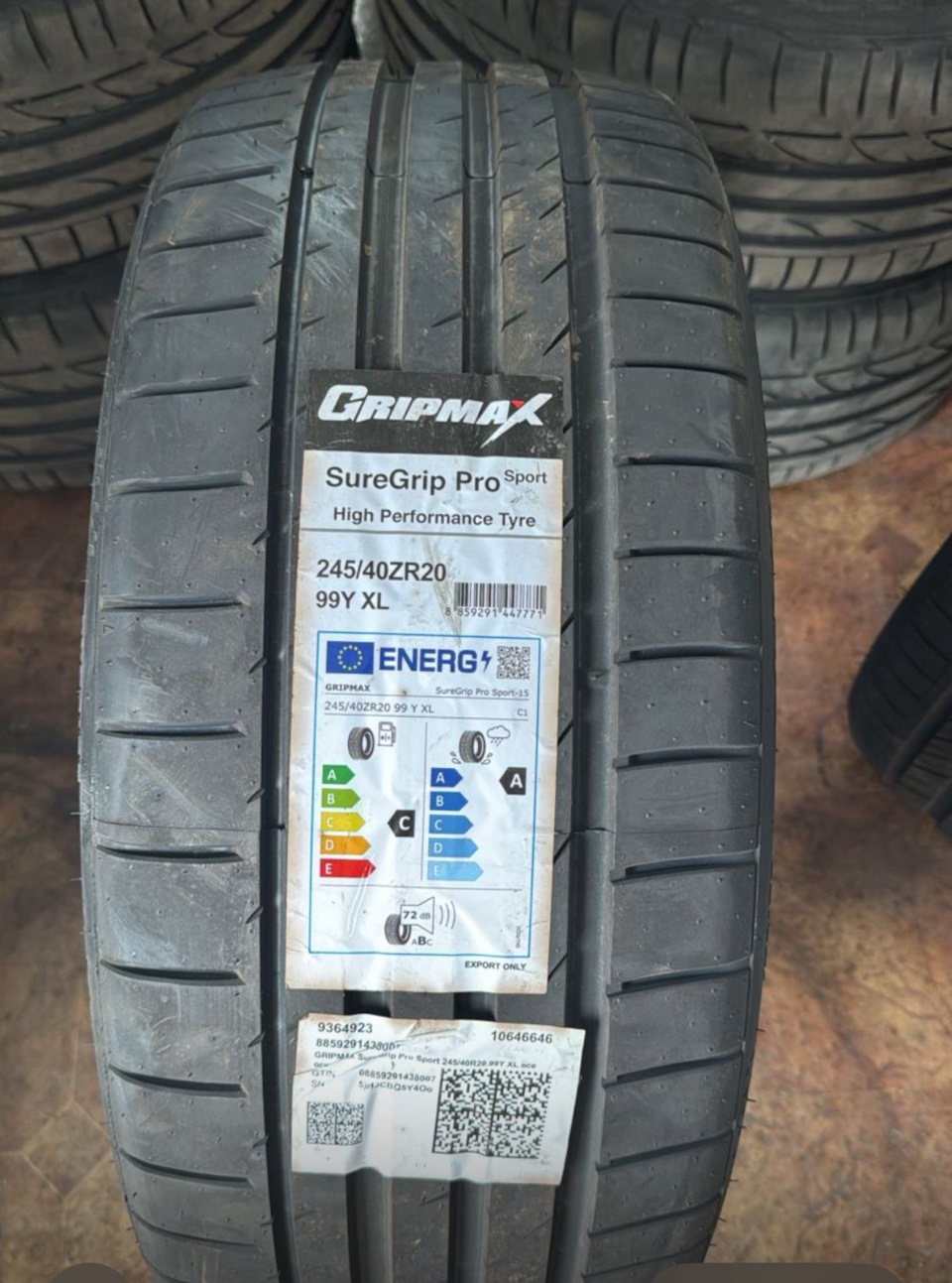 Pneumatico 265/35 R 20 SUREGRIP PRO SPORT XL 99Y | Gomma Auto Alta Performanza - Foto 6