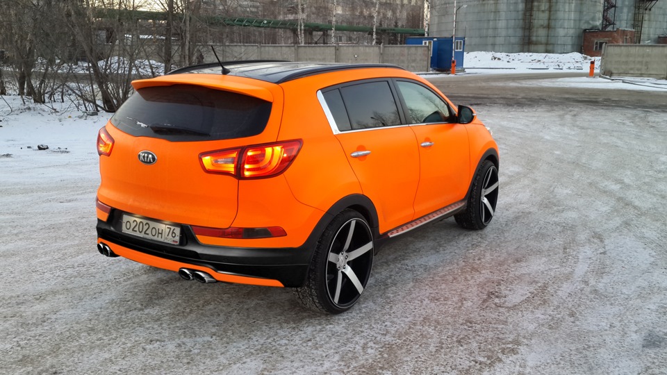 Kia Sportage 3 оранжевый