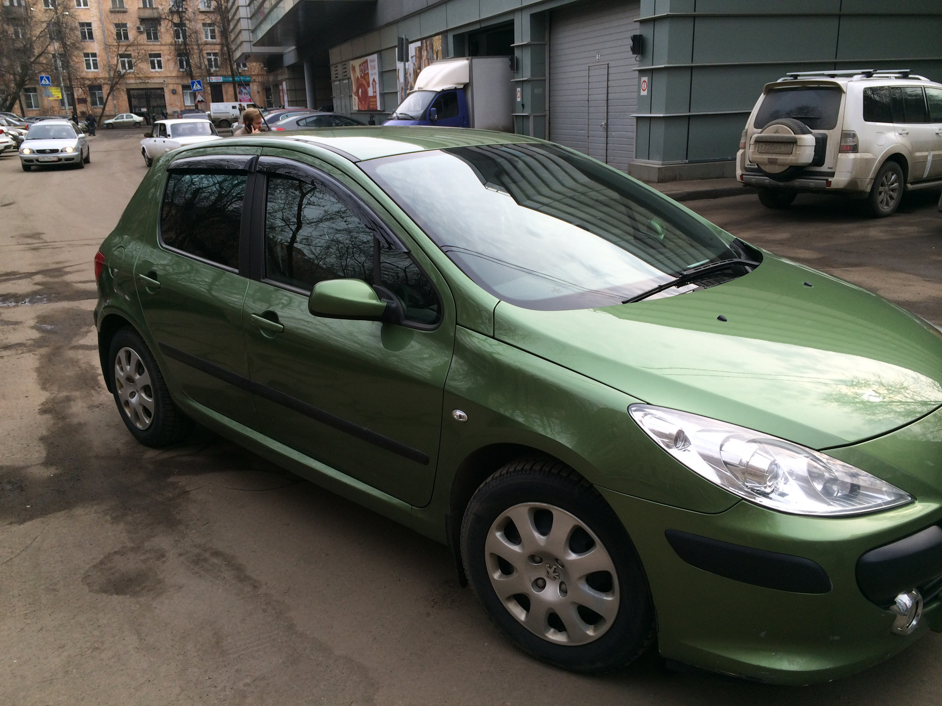 Peugeot 307 в камуфляже