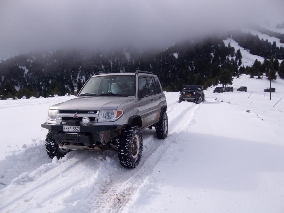 Дром забайкальском крае. Паджеро ио. Паджеро ио на бездорожье. Pajero io бездорожье. Pajero io Tuning.