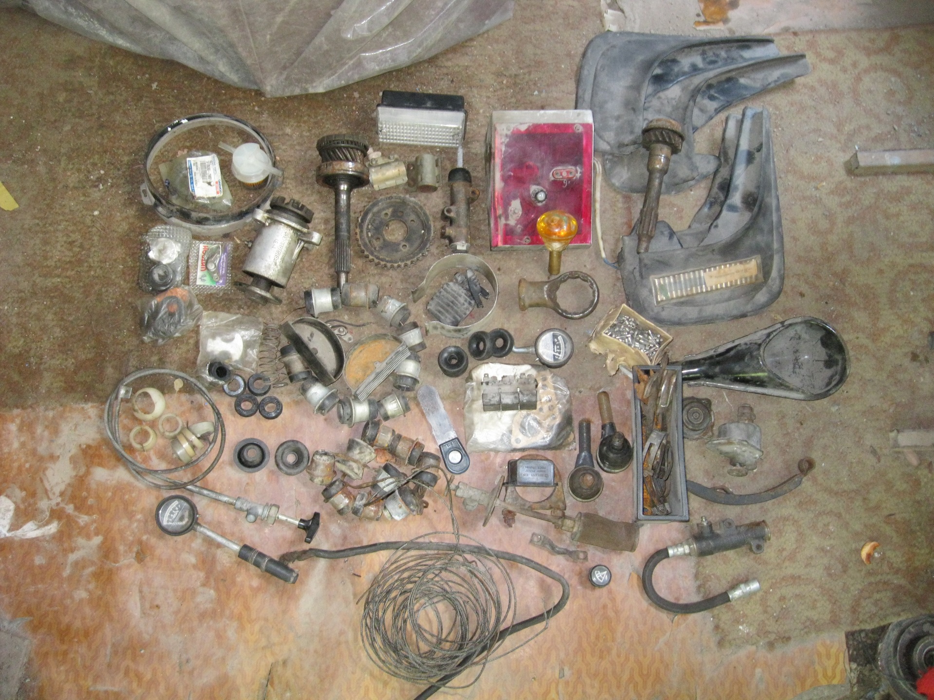 Помог гараж разобрать. — ИЖ Москвич 412, 1,5 л., 1978 года | запчасти ...