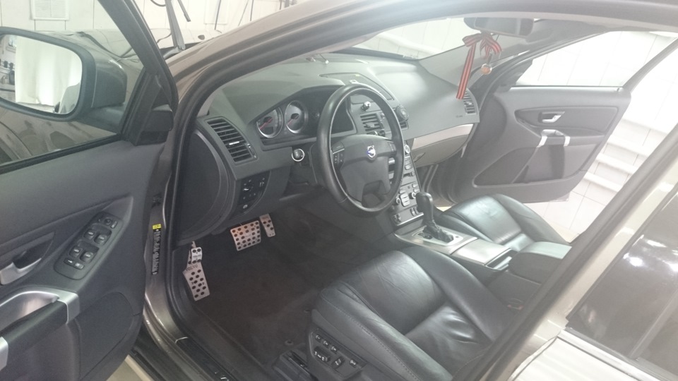Комплексная мойка с химчисткой по кругу после моря — Volvo XC90 (1G), 2 ...