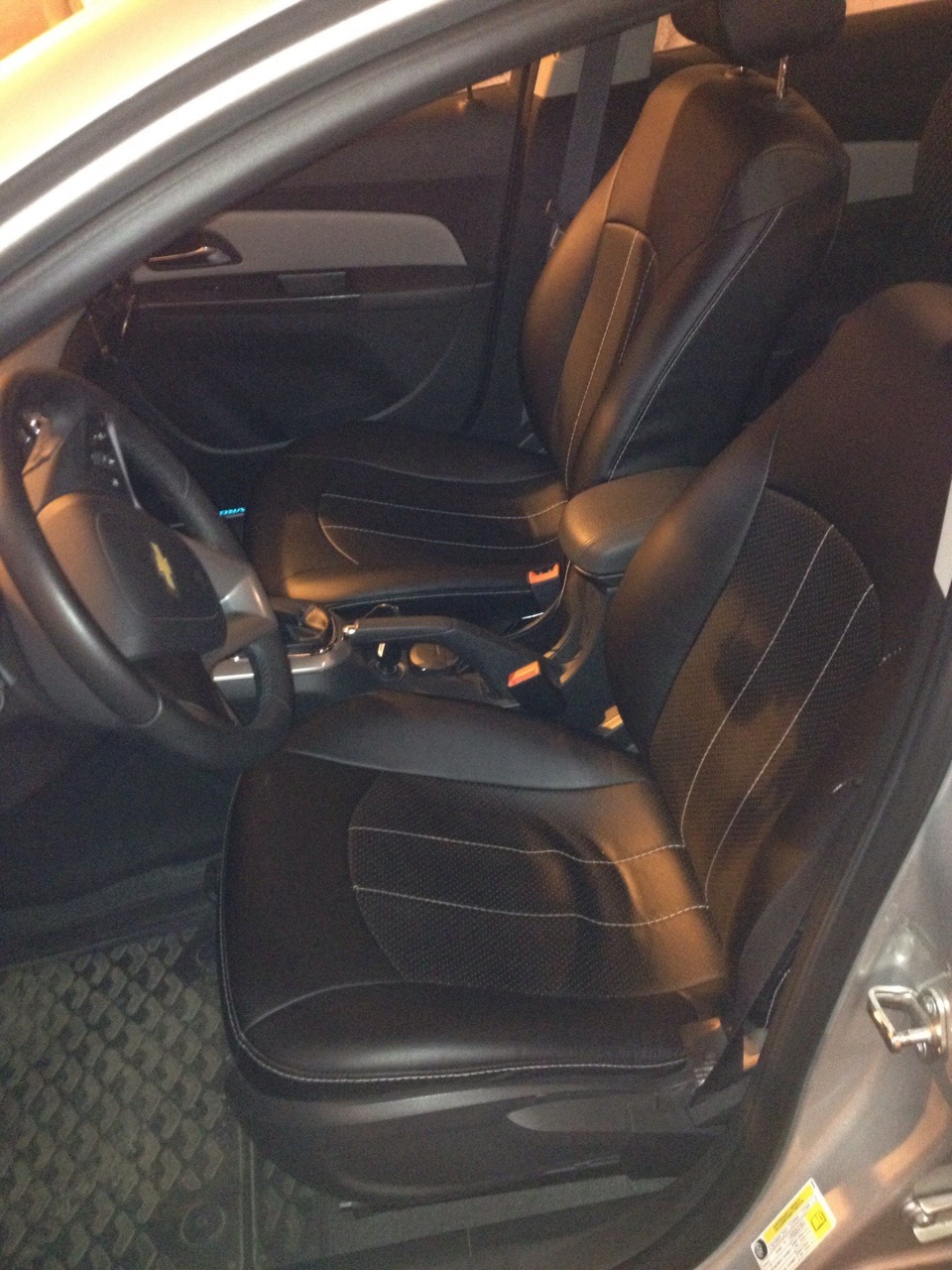 чехлы — Chevrolet Cruze Station Wagon, 1,6 л, 2013 года | аксессуары ...