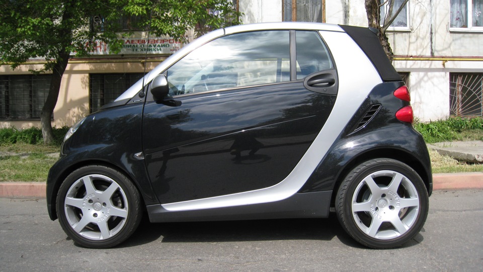 Smart fortwo Schwarz Тентованный
