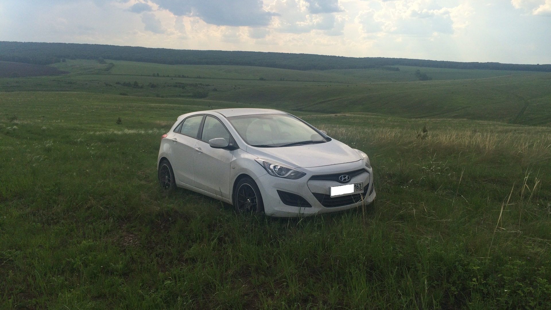 Hyundai i30 (2G) 1.6 бензиновый 2014 | white Tuesday на DRIVE2