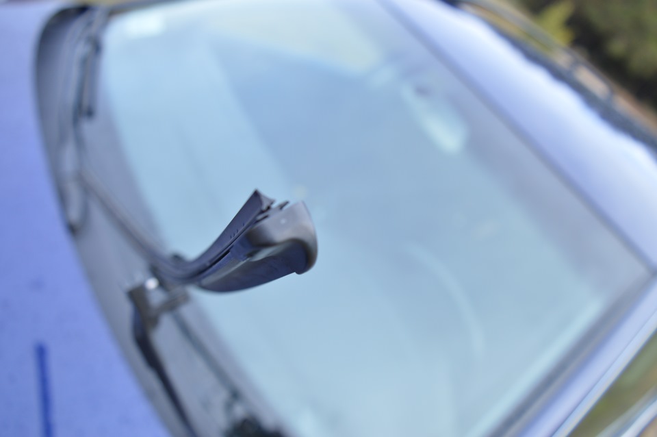 Замена резинки у щётки для лобового стекла. — Volkswagen Passat Variant ...