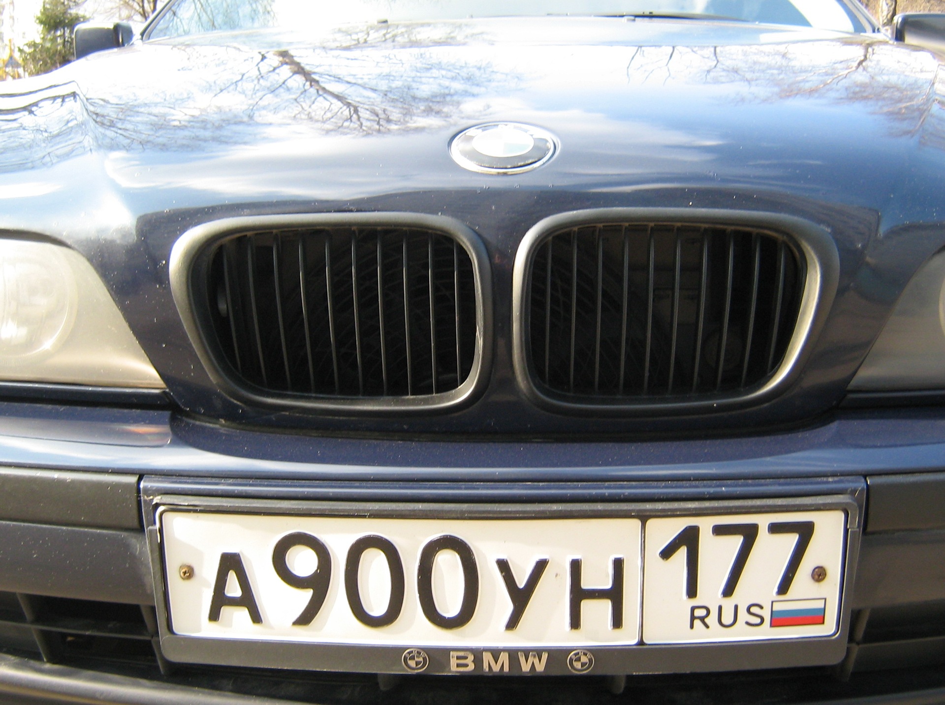 Чёрные ноздри! — BMW 5 series (E39), 2,5 л., 2000 года | просто так ...