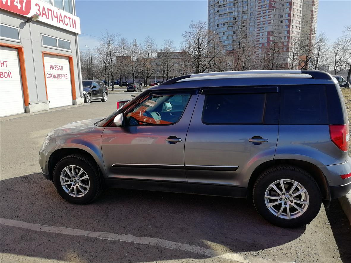 Шкода йети drive2. 225/55/17 Skoda Yeti. Skoda Yeti 225 55. 225 55 17 Шкода Йети. Диски Шкода Йети r17.