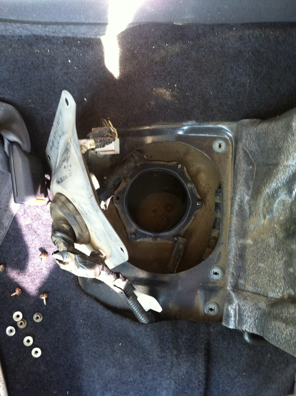 Сеточка в бензобаке — Mitsubishi Galant (7G), 1,8 л, 1993 года | своими ...