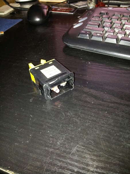 Слабый вольтаж или не горят ПТФ часть 2 (Победа) — Audi 100 (C3), 2 л ...