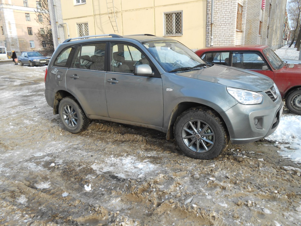 Чери тигго шины купить. 225/70 R16 на Chery Tiggo FL. 215 70 R16 Тигго. Chery Tiggo FL 1.6. 235 70 R16 на Тигго фл.