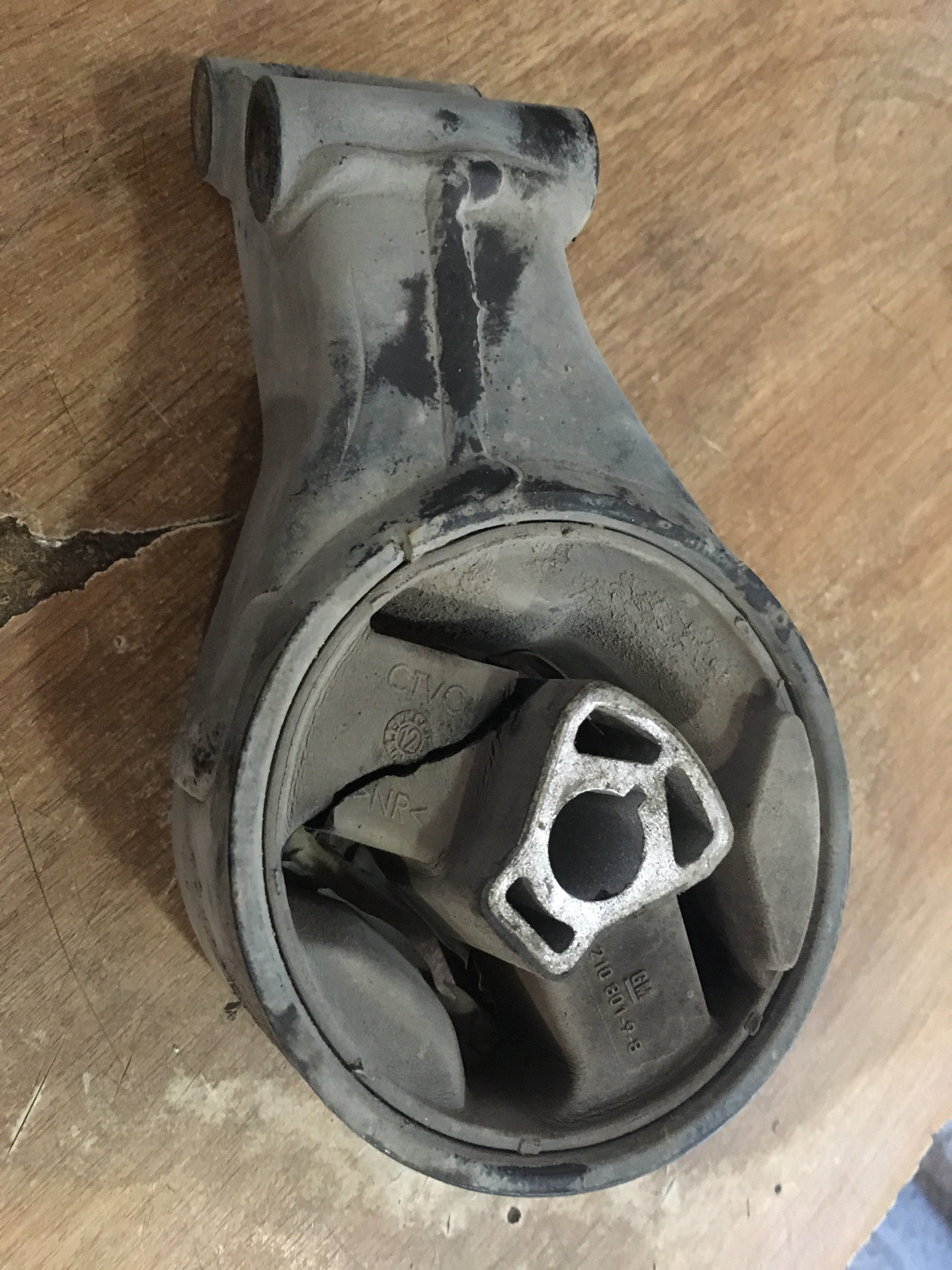 Замена задней подушки и масла в АКПП — Chevrolet Cruze (1G), 1,8 л ...