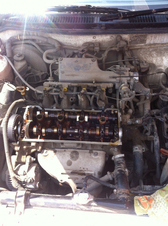 Замена сальников свечных колодцев. Чистка форсунок — Toyota Corolla ...