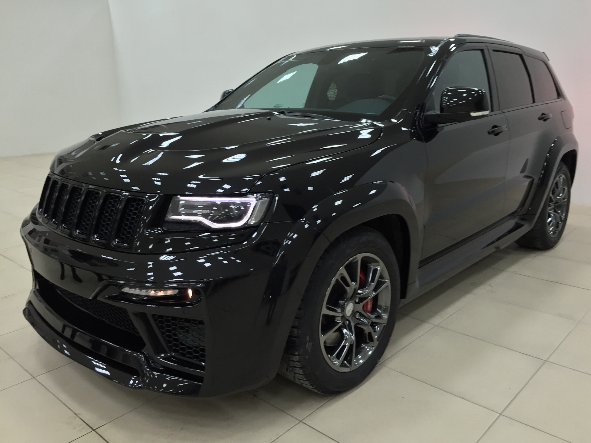 Jeep GC srt8