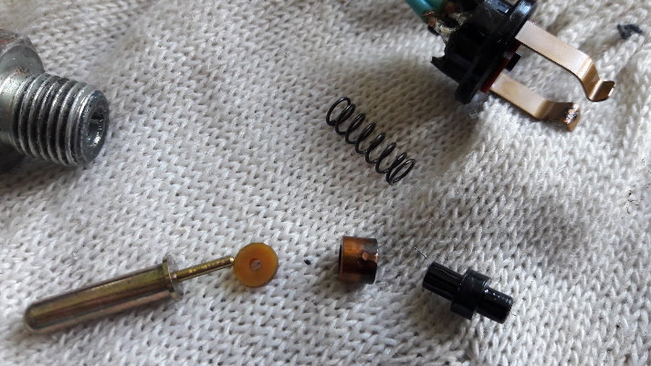 Крепления задних сидений и перепрессовка сайлентблоков переднего ...