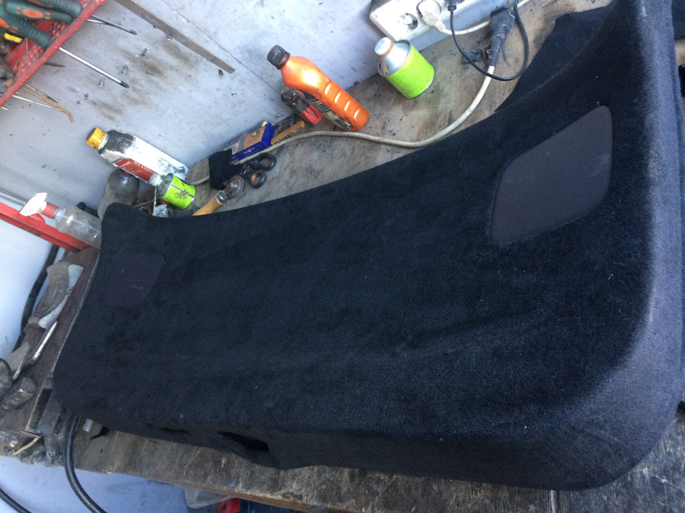 Обтяжка пластика 5 двери карпетом — Nissan Wingroad (Y11), 1,5 л, 2004 ...