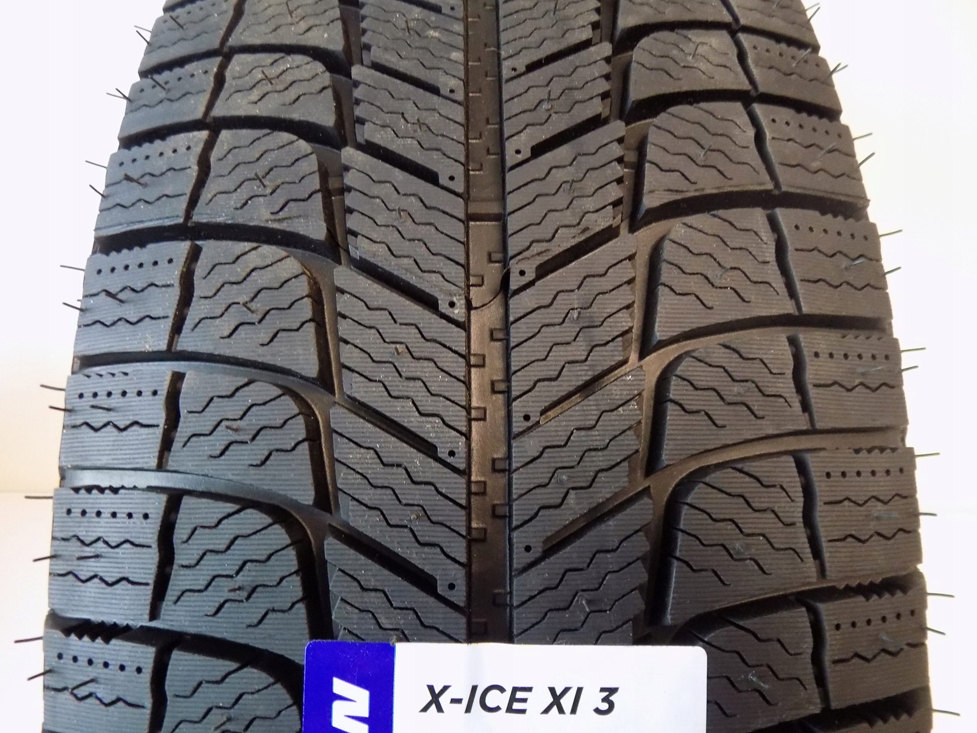 Мишлен x ice. Michelin x-Ice xi3 TL. Мишлен x-Ice XI 3. Michelin x-Ice x3. 195/60/15 Michelin x-Ice 3.