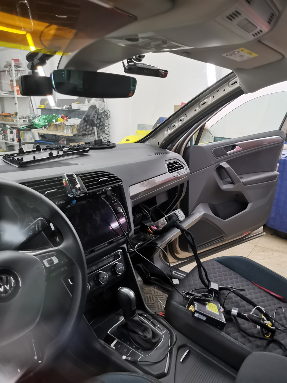 Установка андроид бокса Red Power — Volkswagen Tiguan (2G), 1,4 л, 2019 ...